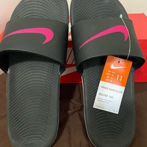 Nike Kawa Women’s slides